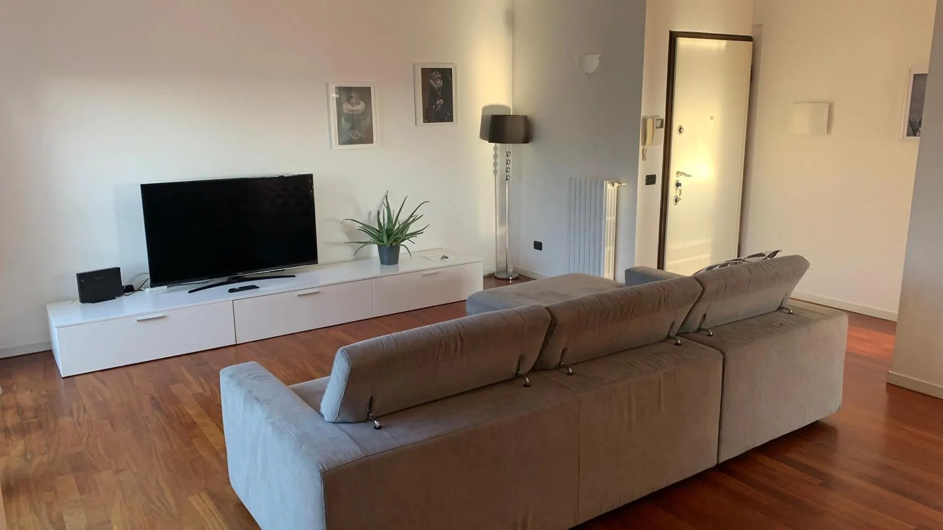 Appartement Attico Di Design Zona Navigli/Moda,Milano